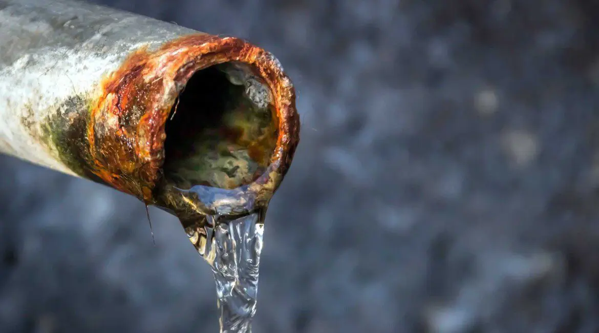 When To Repair Or Replace Your Water Pipes When To Repair Or Replace Your Water Pipes